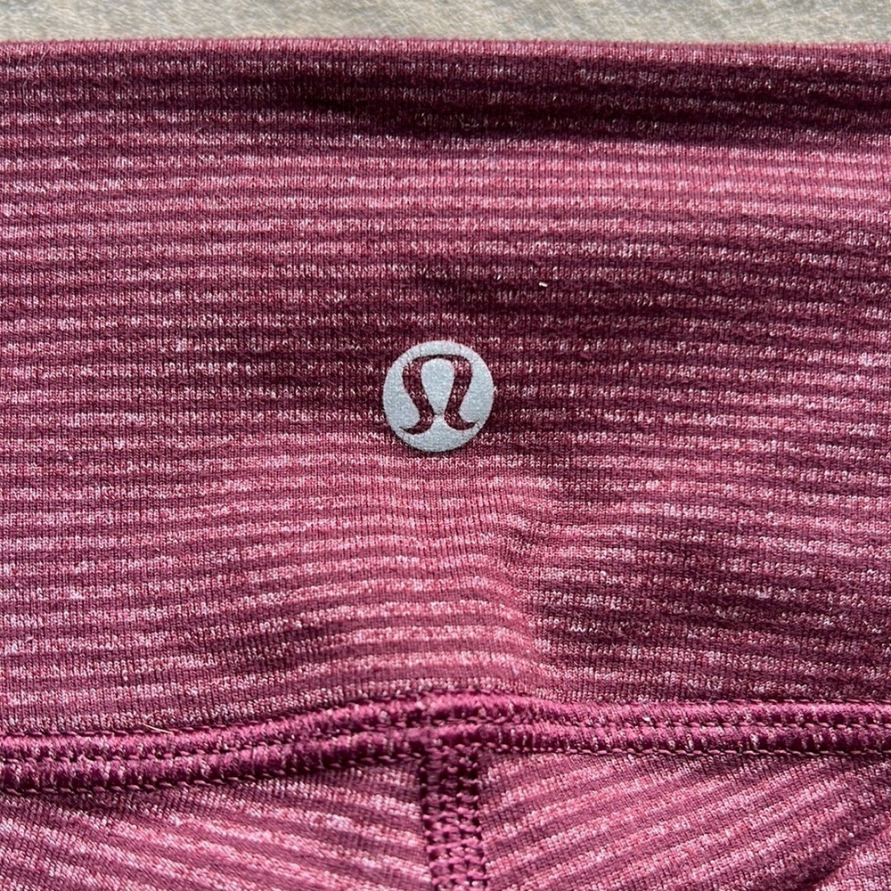 Lululemon Wunder Under Tonka Stripe Bordeaux Drama/Bordeaux Drama Size 2 - Picture 10 of 12